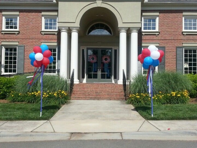 Balloon Topiary